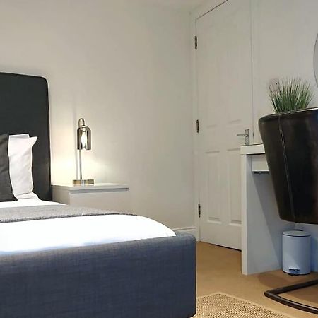 פרסטון 2 Bedroom City Centre Duplex Apt מראה חיצוני תמונה