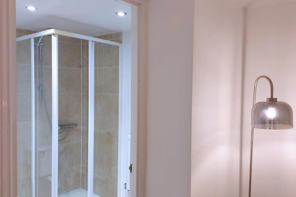 פרסטון 2 Bedroom City Centre Duplex Apt מראה חיצוני תמונה