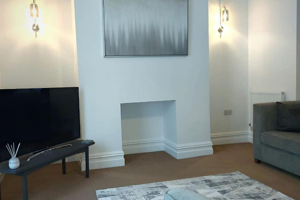 פרסטון 2 Bedroom City Centre Duplex Apt מראה חיצוני תמונה